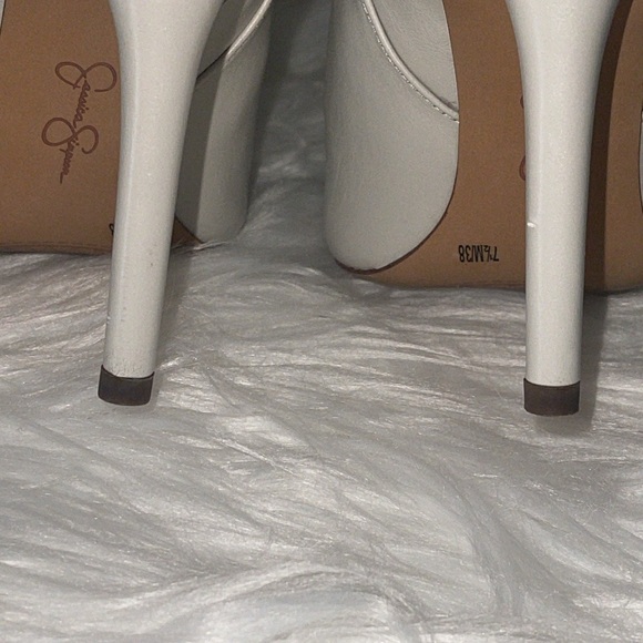 Light Grey Jessica Simpson Slouchy Ankle Booties. - Picture 6 of 17